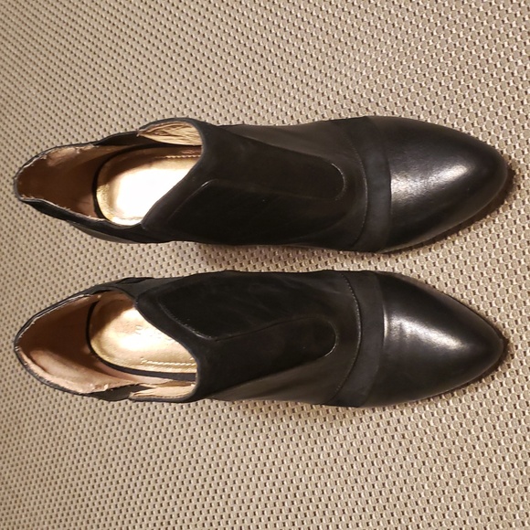 BCBGeneration Black Heeled Boots - Picture 2 of 9